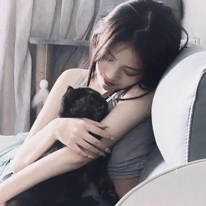 电波系彼女 海报